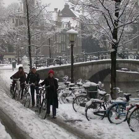 Canal View - Jordaan Appartamento